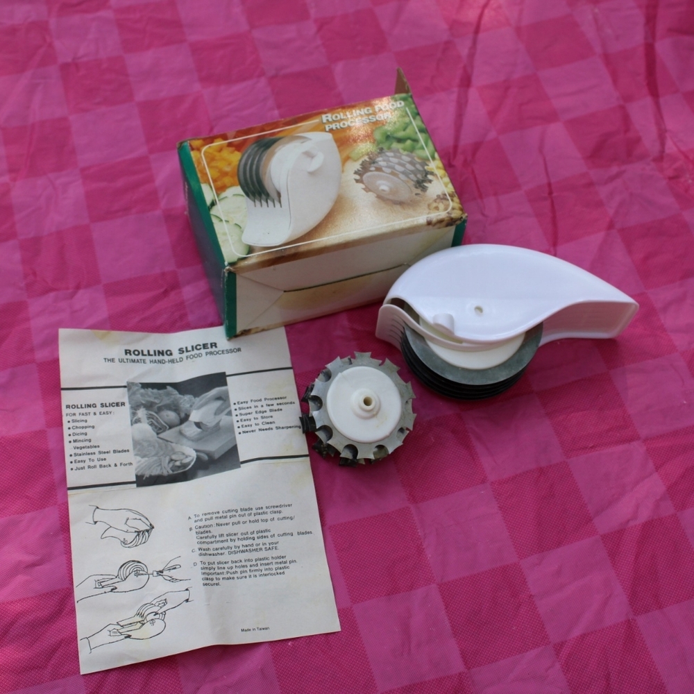 White Rolling Slicer with Box